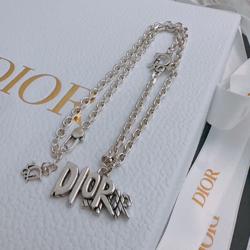 chr1st1an D10r necklaces
